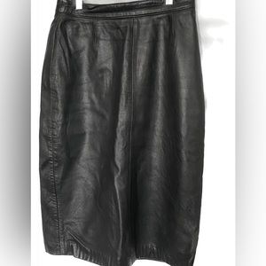 Lorraine Chase BLK Leather Midi, S  DP1